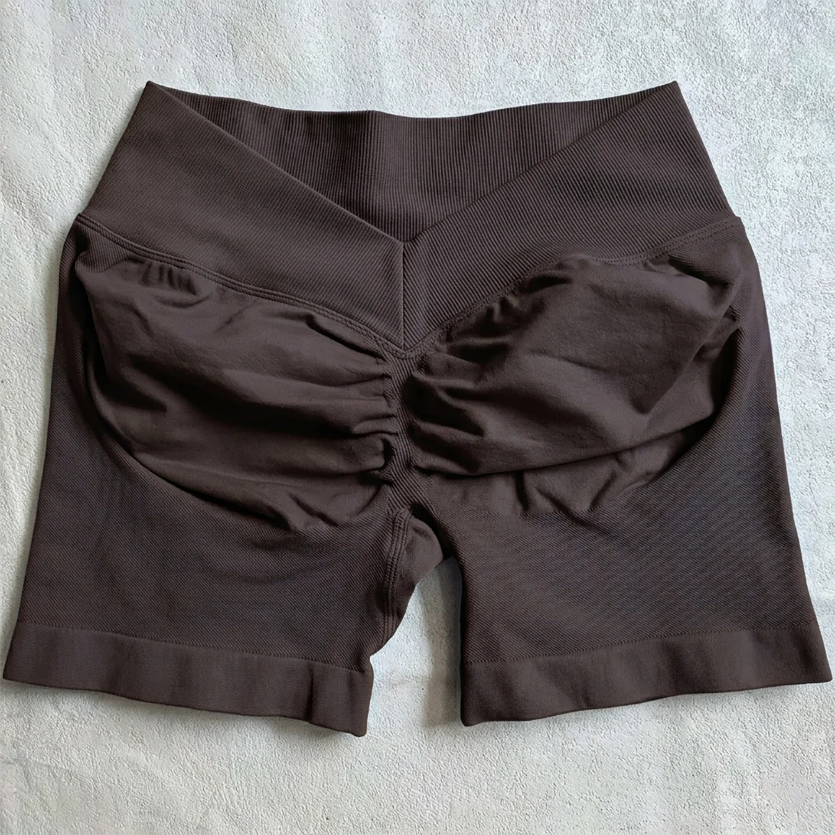 V-Back Scrunch Shorts Women Seamless V Waist Line Scrunch Booty Shorts Fitness Workout Running Yoga Gym Shorts