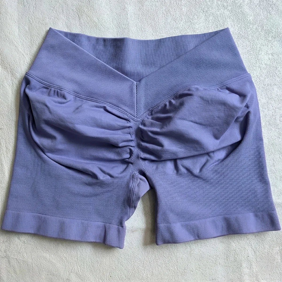 V-Back Scrunch Shorts Women Seamless V Waist Line Scrunch Booty Shorts Fitness Workout Running Yoga Gym Shorts