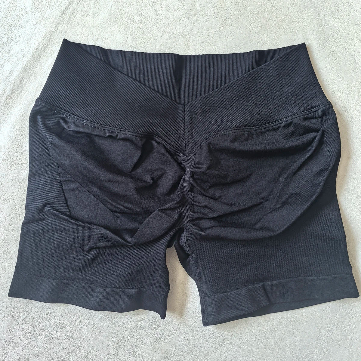 V-Back Scrunch Shorts Women Seamless V Waist Line Scrunch Booty Shorts Fitness Workout Running Yoga Gym Shorts