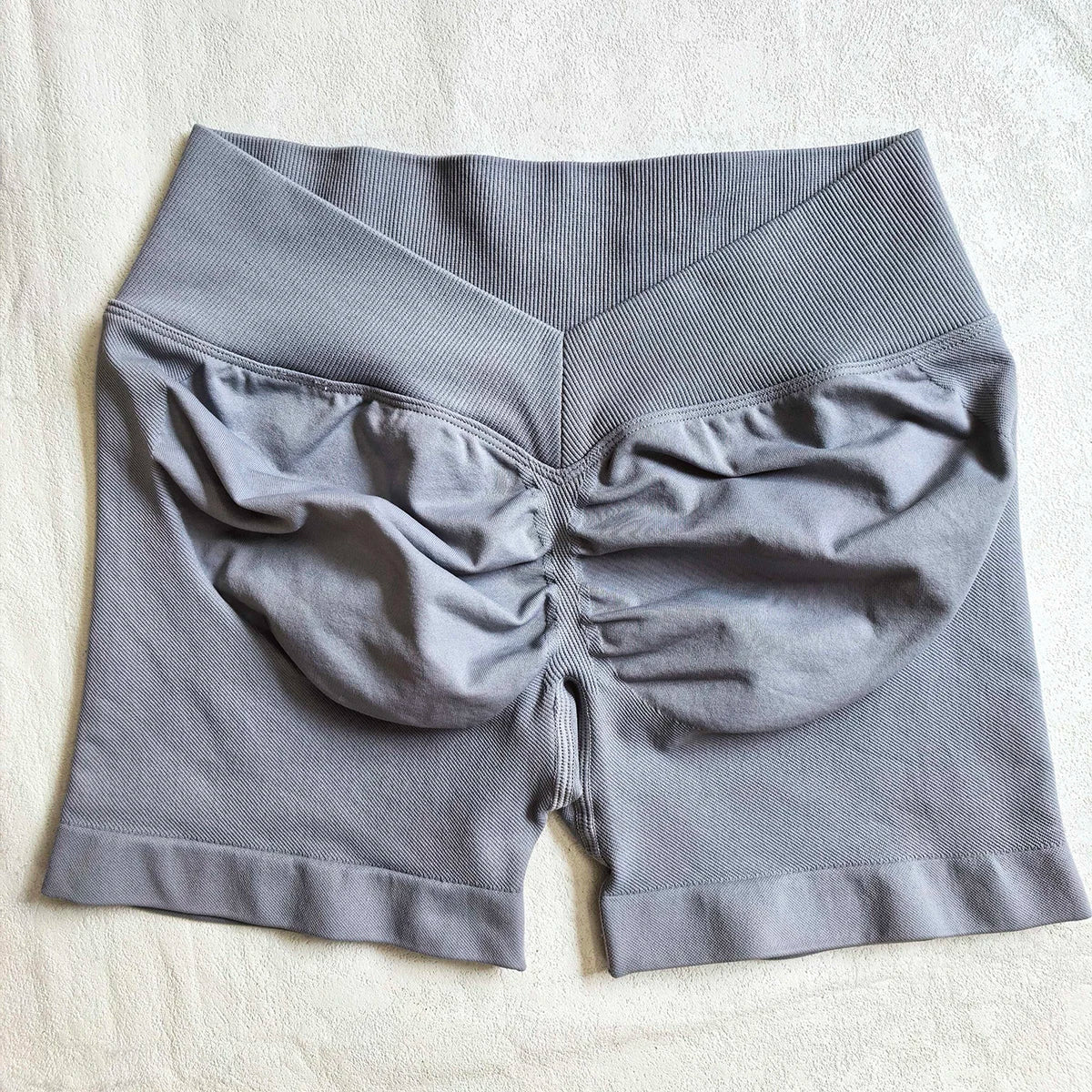 V-Back Scrunch Shorts Women Seamless V Waist Line Scrunch Booty Shorts Fitness Workout Running Yoga Gym Shorts