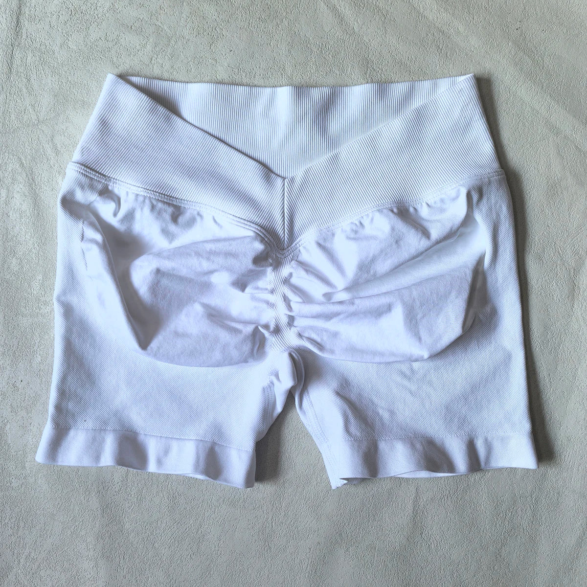 V-Back Scrunch Shorts Women Seamless V Waist Line Scrunch Booty Shorts Fitness Workout Running Yoga Gym Shorts