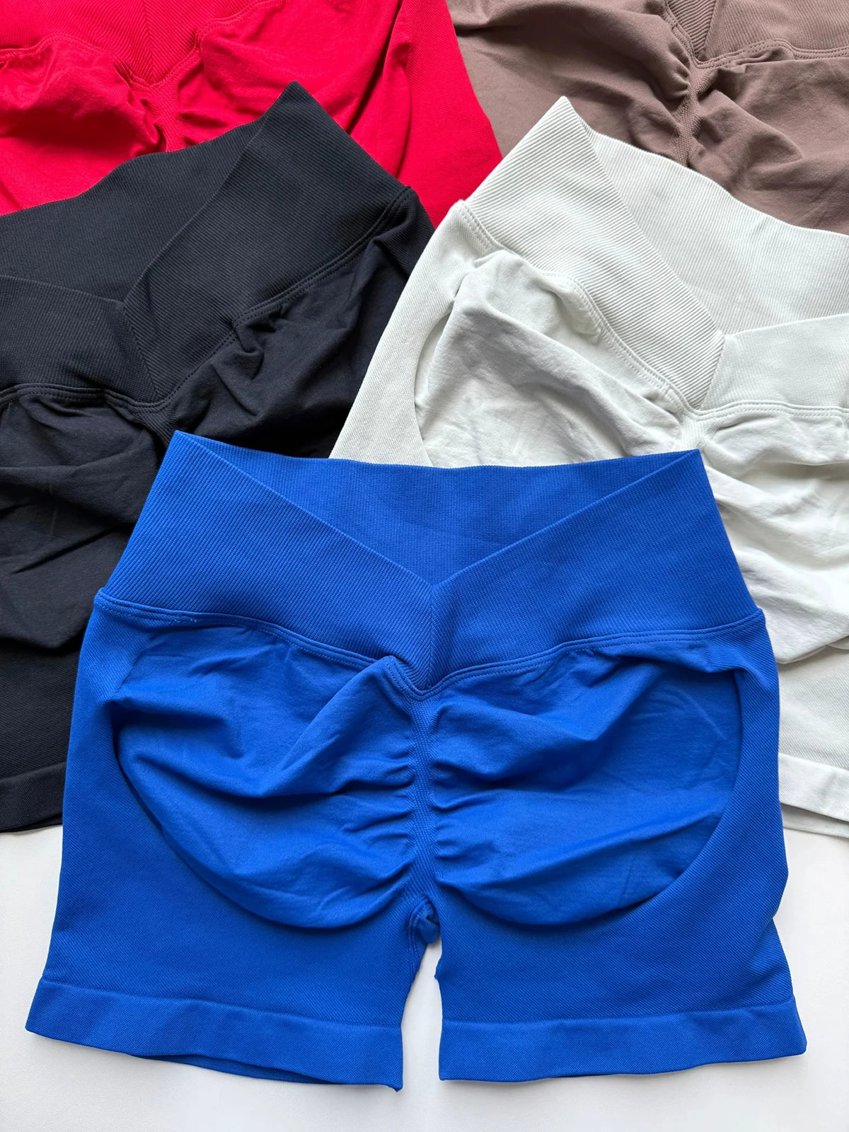 V-Back Scrunch Shorts Women Seamless V Waist Line Scrunch Booty Shorts Fitness Workout Running Yoga Gym Shorts